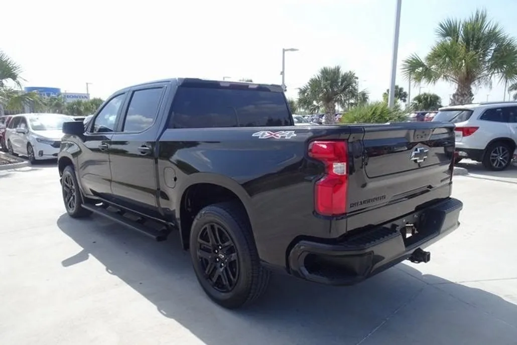 2022 Chevrolet Silverado 1500 Custom photo 1