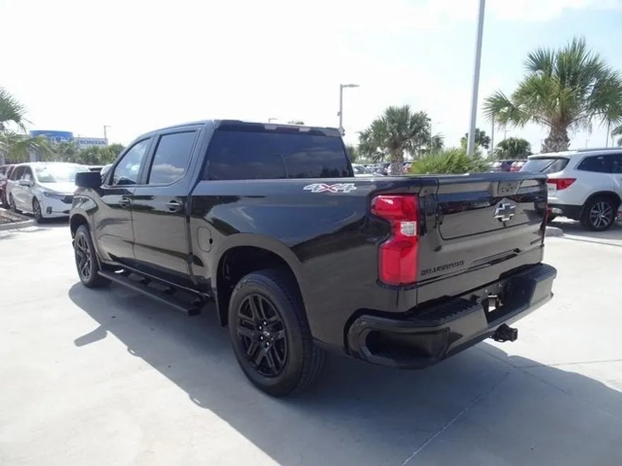 2022 Chevrolet Silverado 1500 Custom photo 1