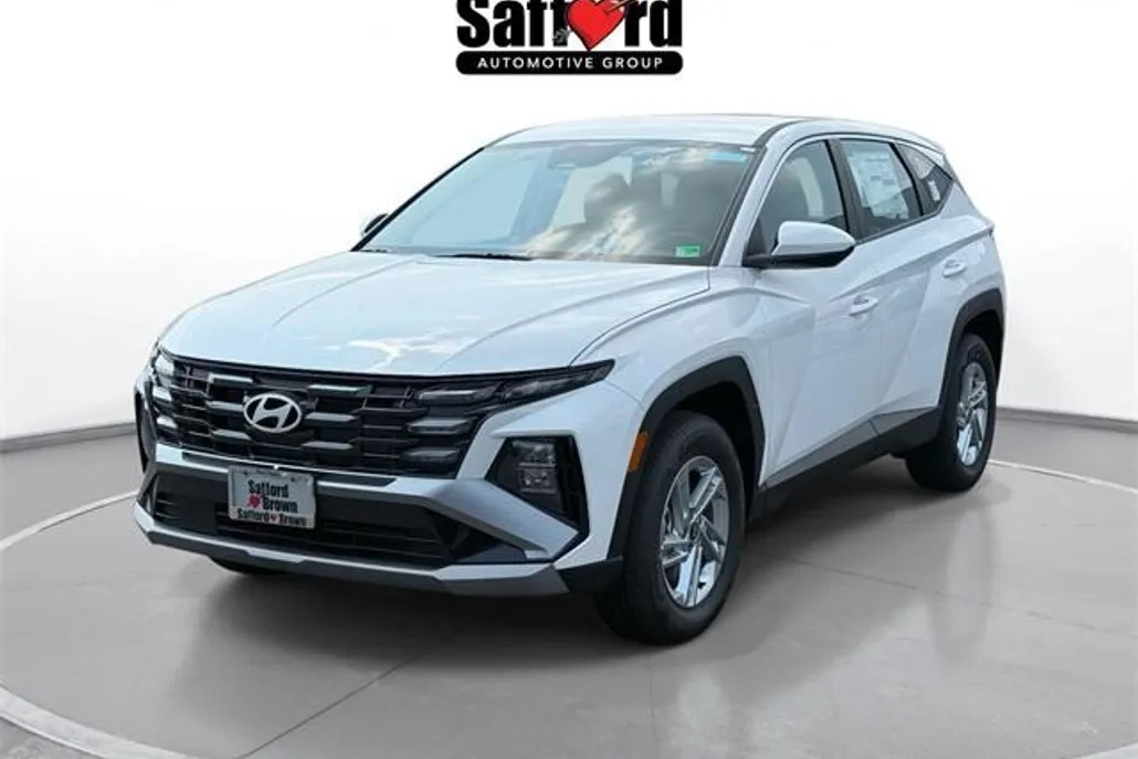 2025 Hyundai Tucson SE photo 1