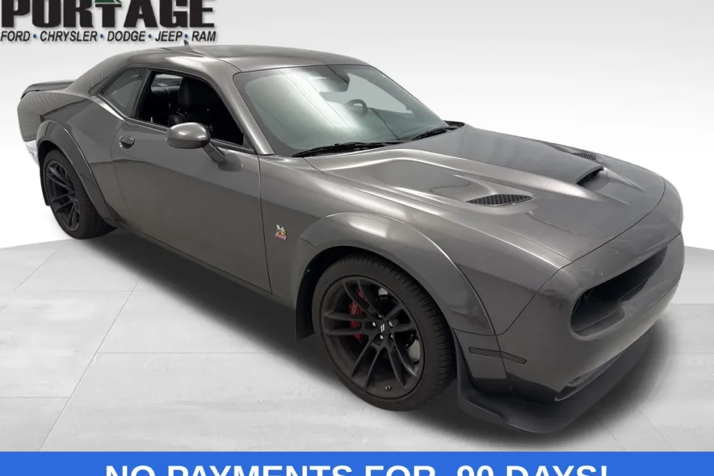 2022 Dodge Challenger R/T Scat Pack Widebody photo 1