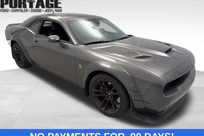 2022 Dodge Challenger R/T Scat Pack Widebody photo 1