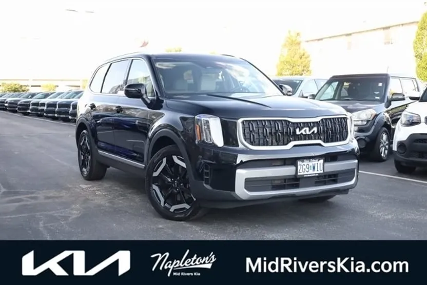 2023 Kia Telluride EX photo 1