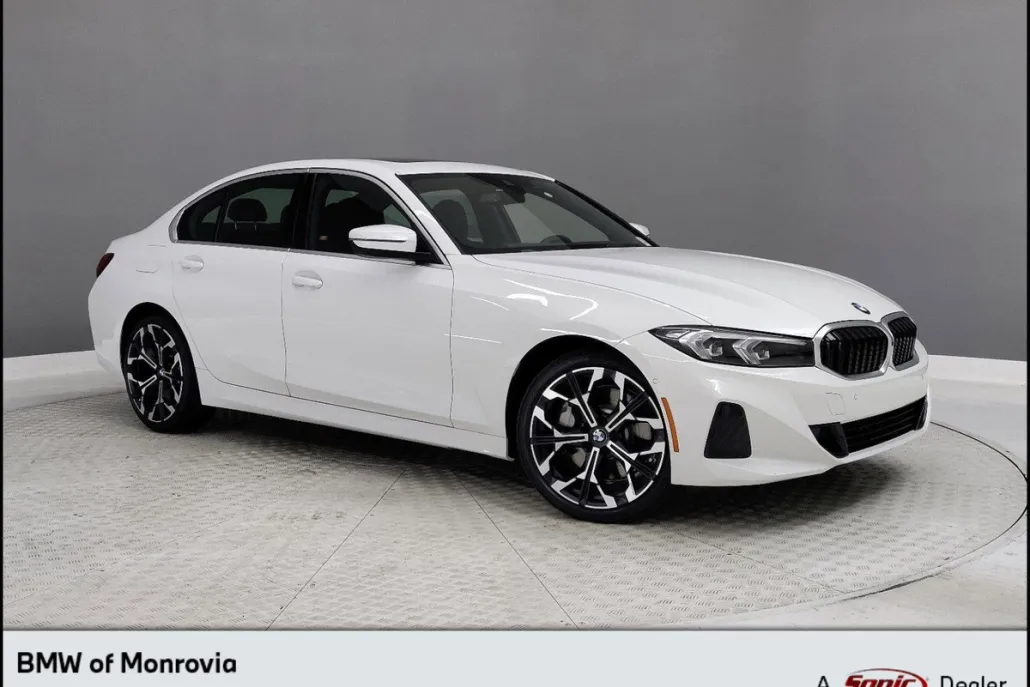 2025 Bmw 330i photo 1