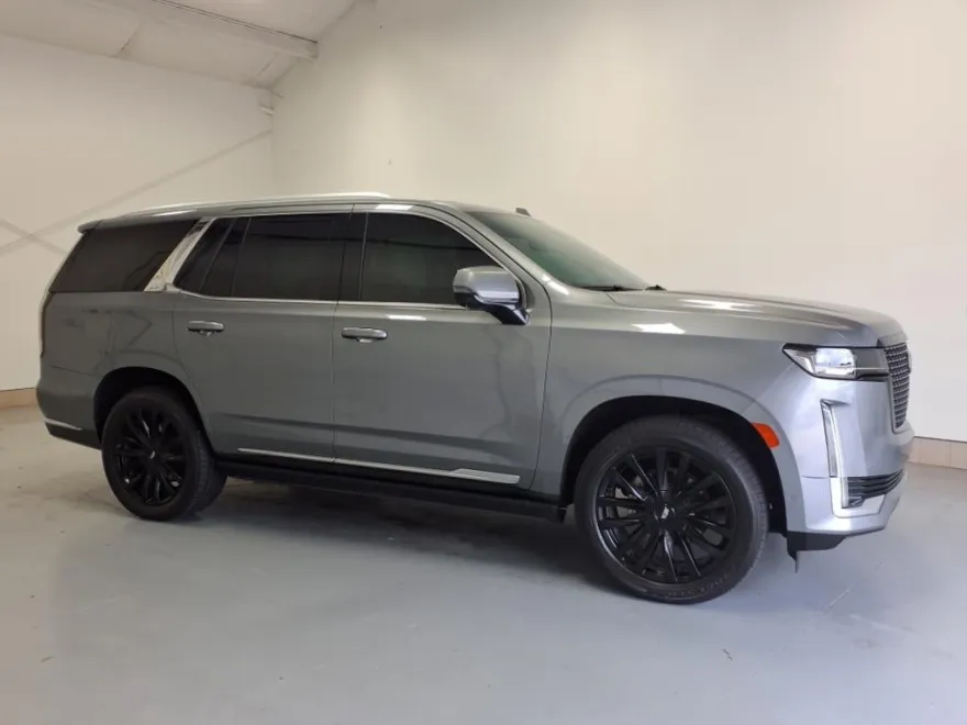 2022 Cadillac Escalade Premium Luxury photo 1