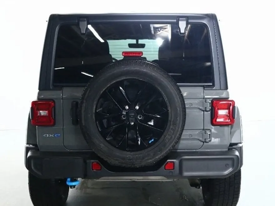 2022 Jeep Wrangler Unlimited Sahara High Altitude 4xe photo 39