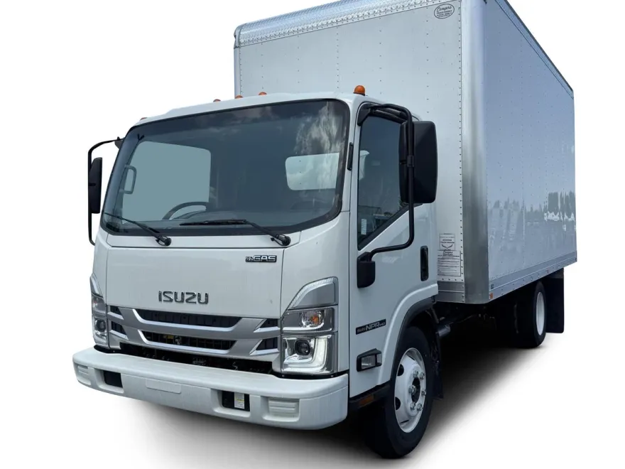 2025 Isuzu NPR photo 1