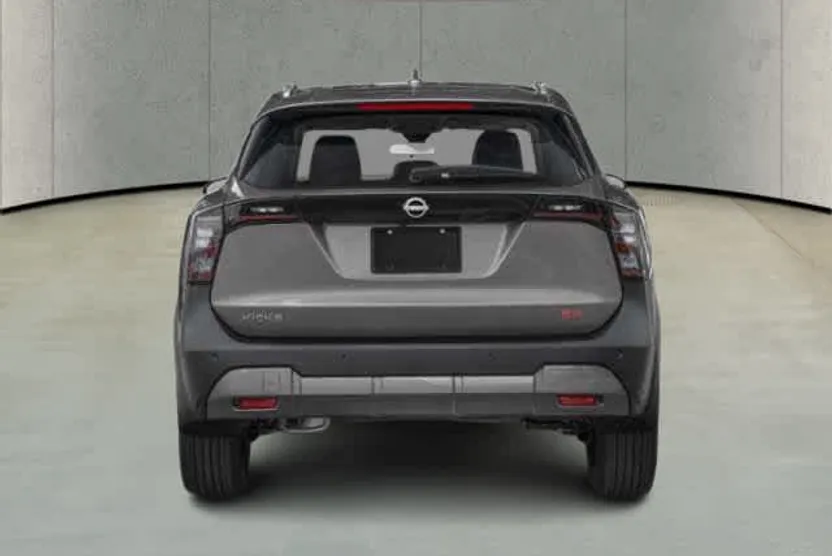 2026 Nissan Kicks SR photo 1