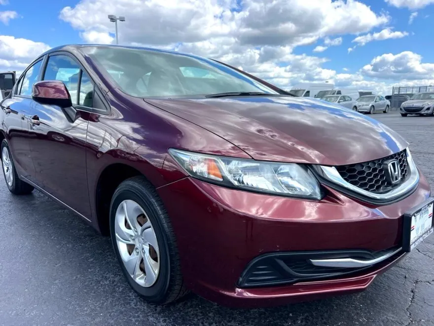 2013 Honda Civic LX photo 1