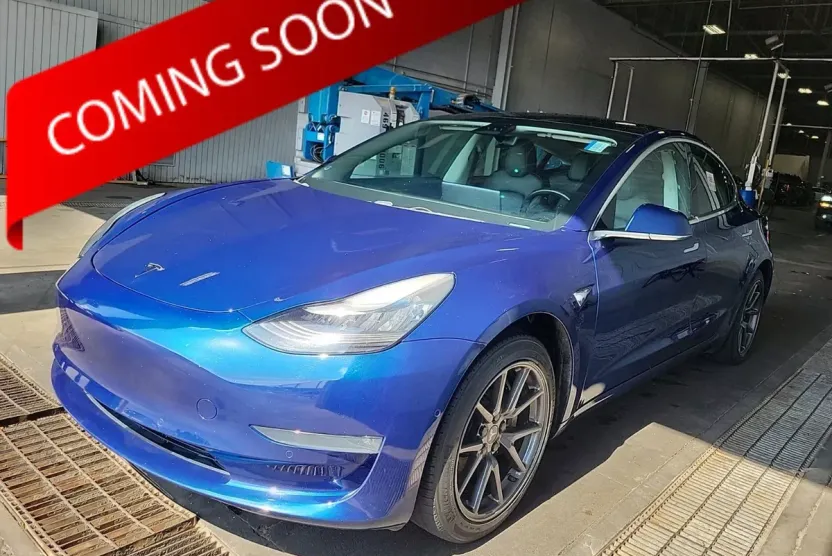 2019 Tesla Model 3 Mid Range photo 1
