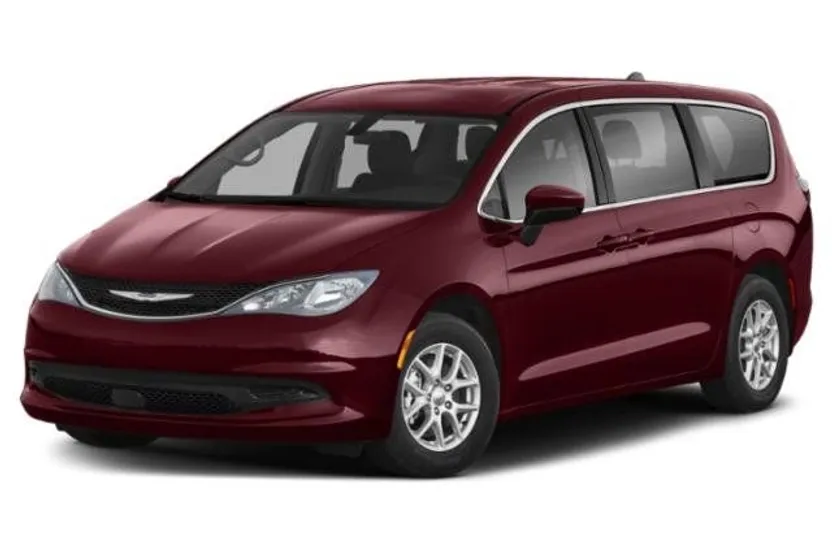 2022 Chrysler Voyager LX photo 1