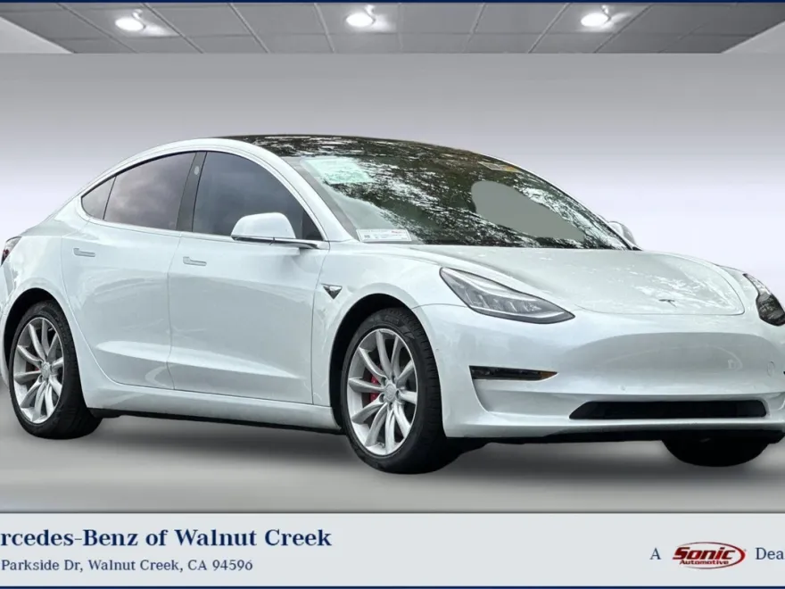 2019 Tesla Model 3 Long Range photo 1