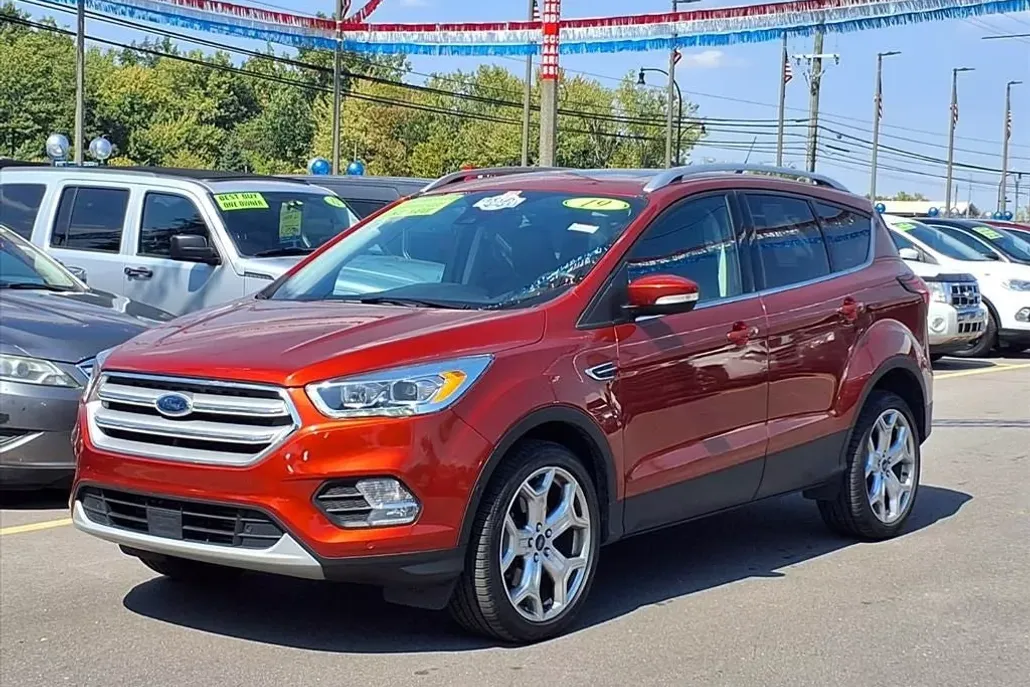 2019 Ford Escape Titanium photo 1