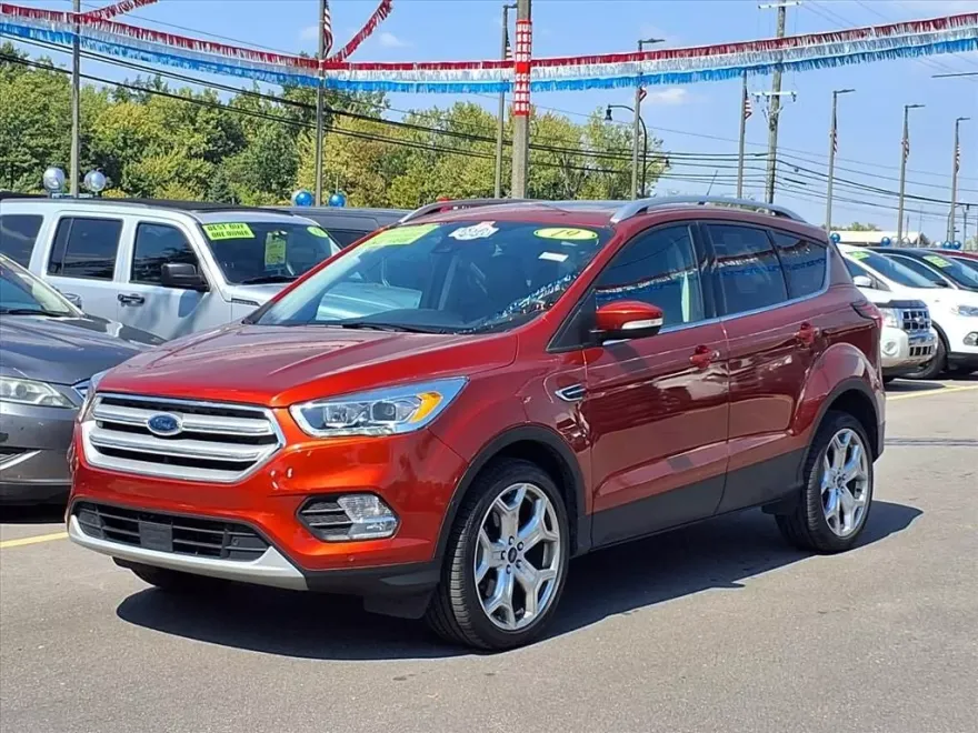 2019 Ford Escape Titanium photo 1