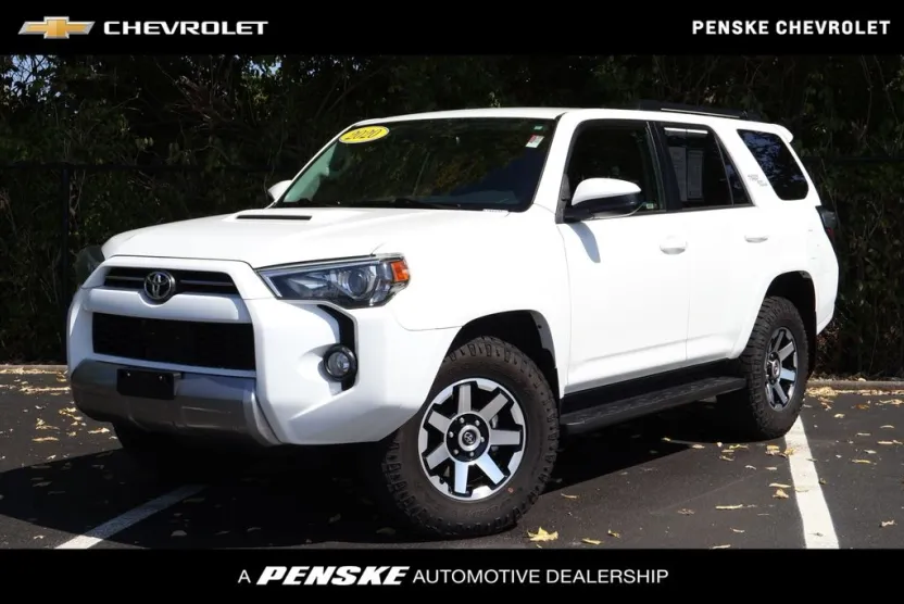 2020 Toyota 4Runner TRD Off-Road photo 1