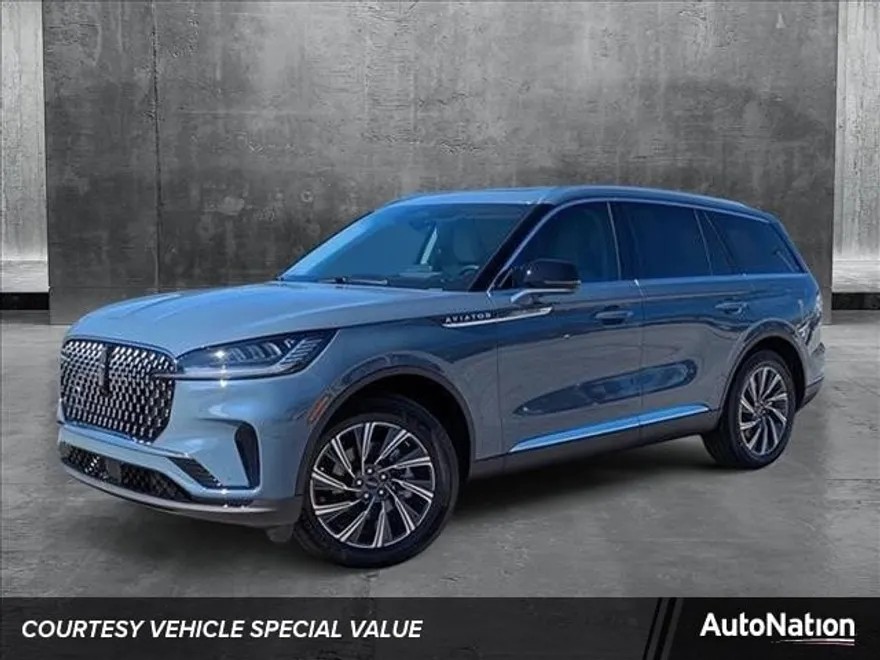 2025 Lincoln Aviator Premiere photo 1