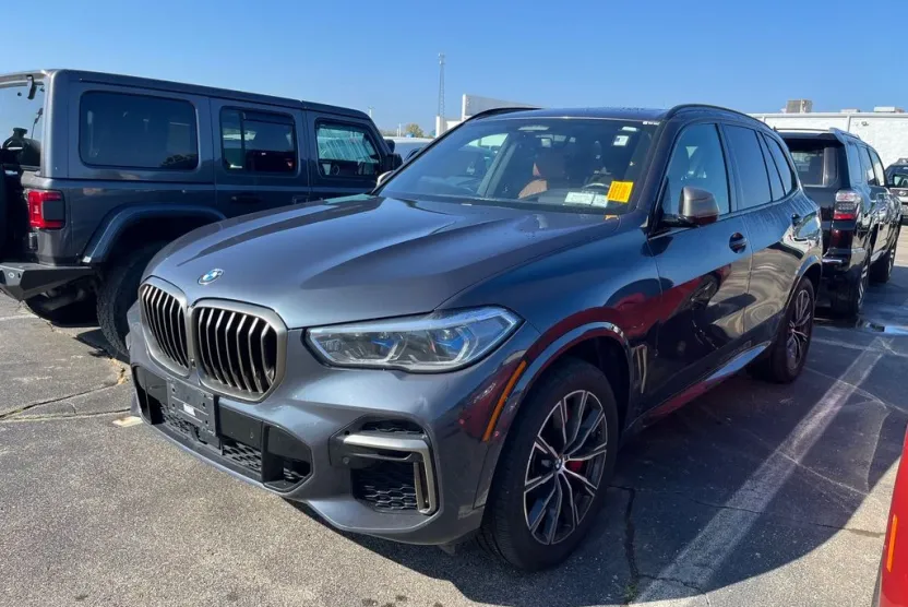 2022 Bmw X5 M50i photo 1