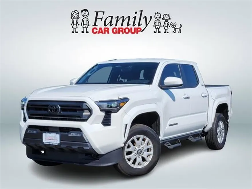 2024 Toyota Tacoma SR5 photo 1