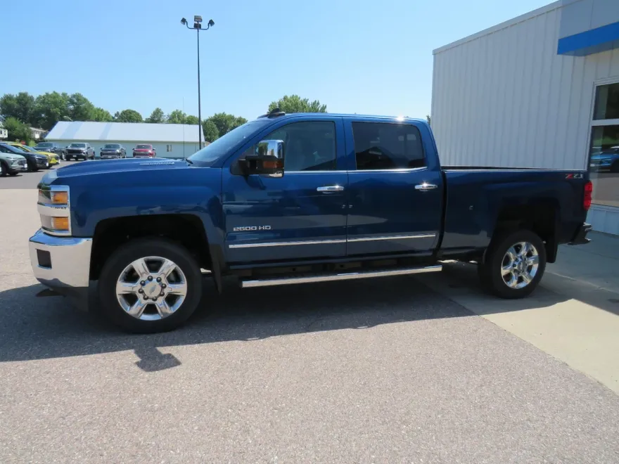 2019 Chevrolet Silverado 2500HD LTZ photo 1