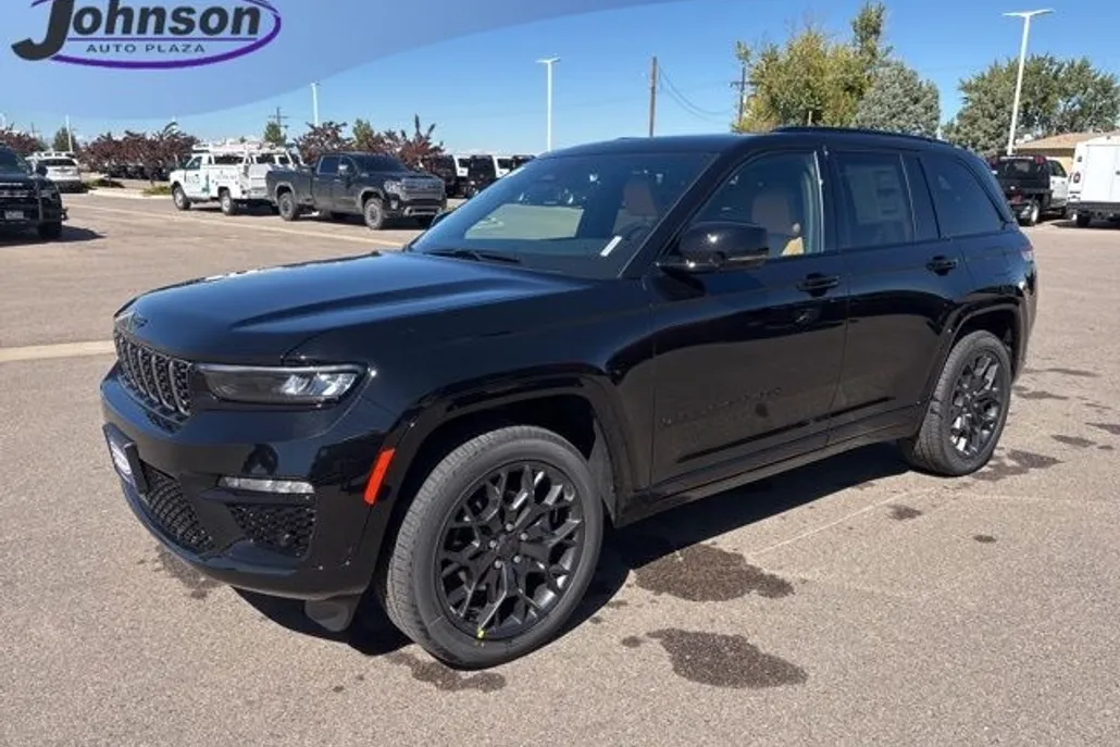 2025 Jeep Grand Cherokee Summit photo 1
