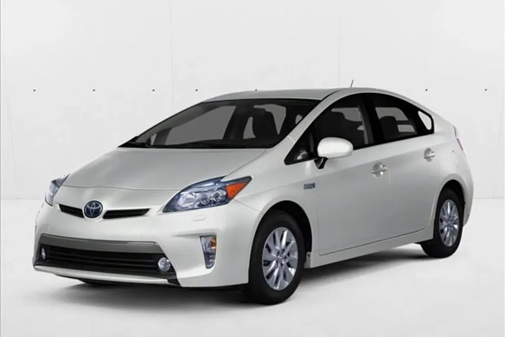 2012 Toyota Prius Plug-in Advanced photo 1