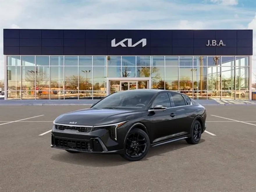 2025 Kia K4 GT-Line Turbo photo 1