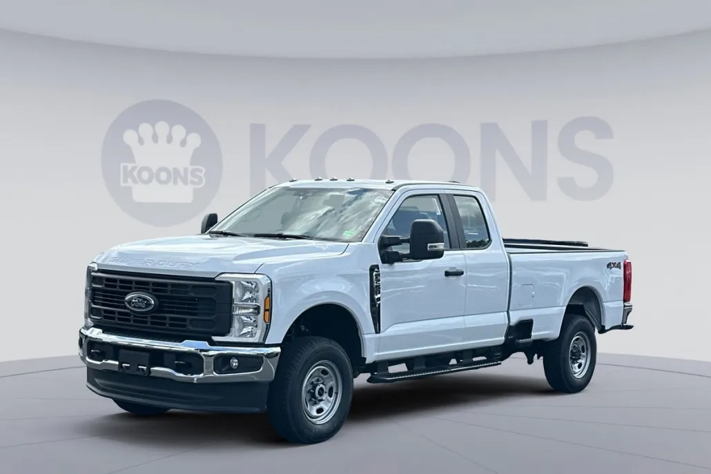 2025 Ford F-250 photo 1