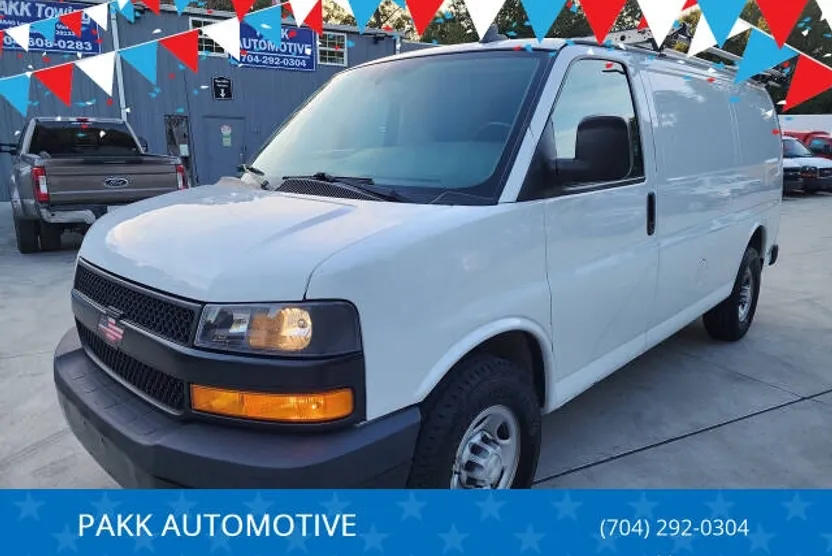 2018 Chevrolet Express 2500 Cargo photo 1