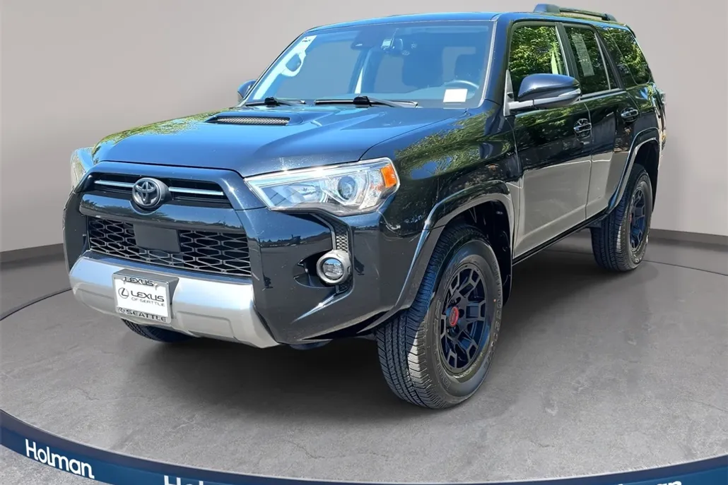 2022 Toyota 4Runner TRD Off-Road Premium photo 1
