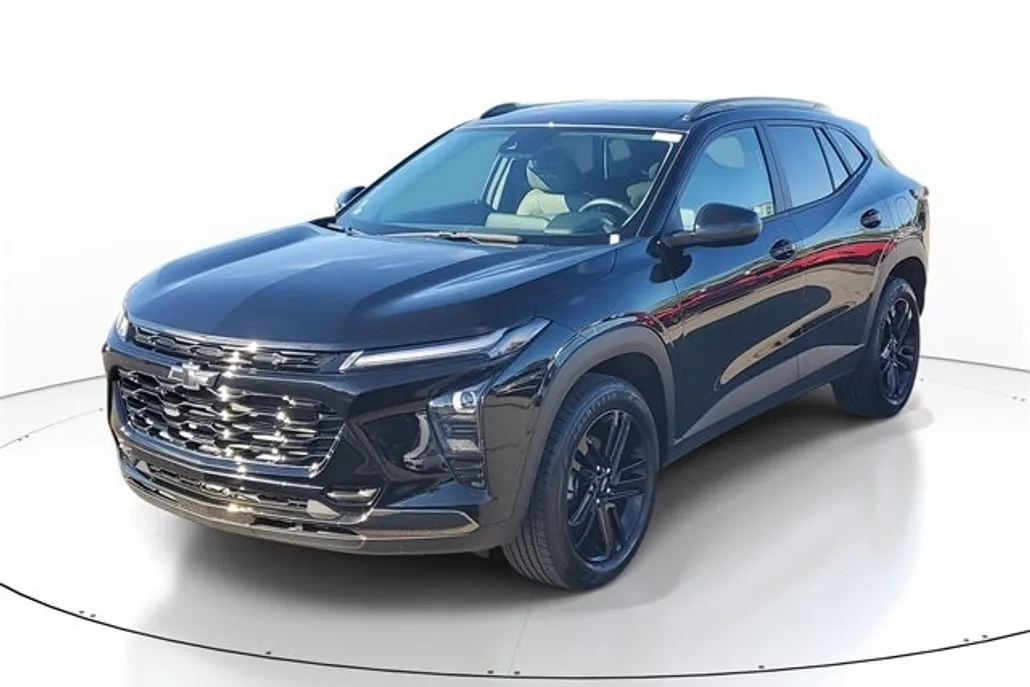 2024 Chevrolet Trax ACTIV photo 1