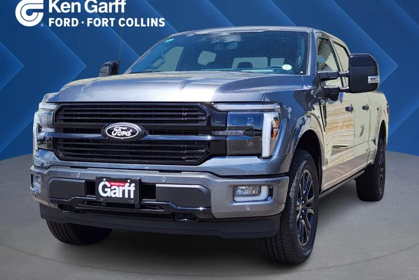 2025 Ford F-150 Platinum photo 1