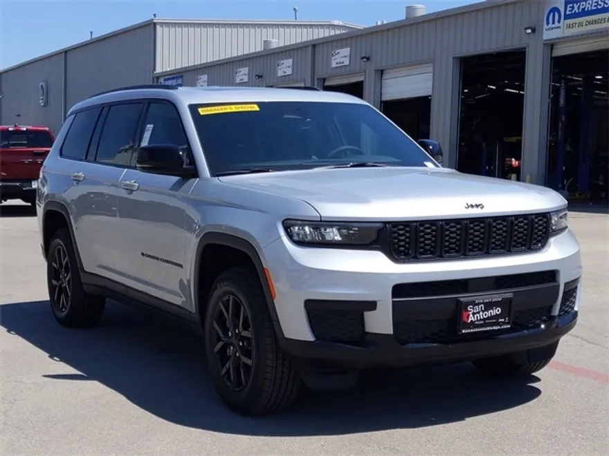 2025 Jeep Grand Cherokee Altitude X photo 1