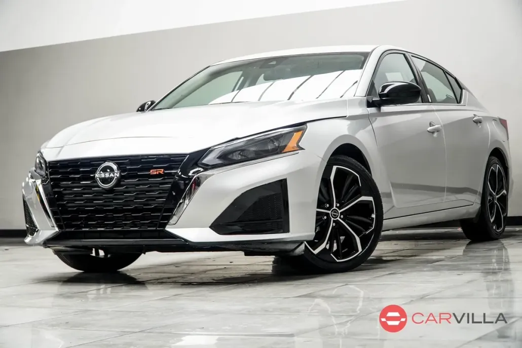 2024 Nissan Altima 2.5 SR photo 1