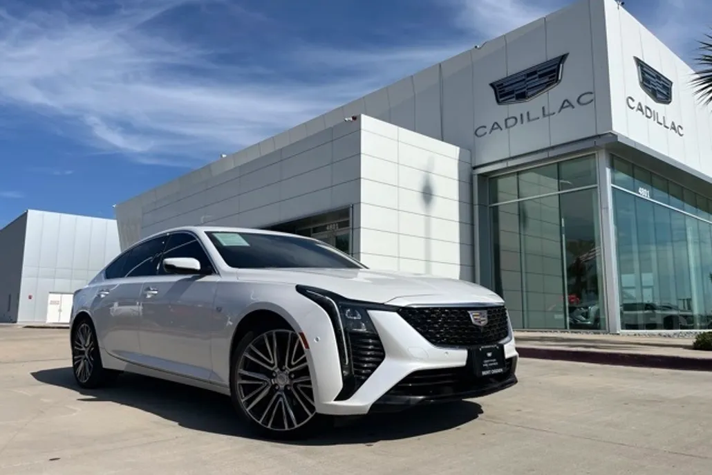 2025 Cadillac CT5 Premium Luxury photo 1