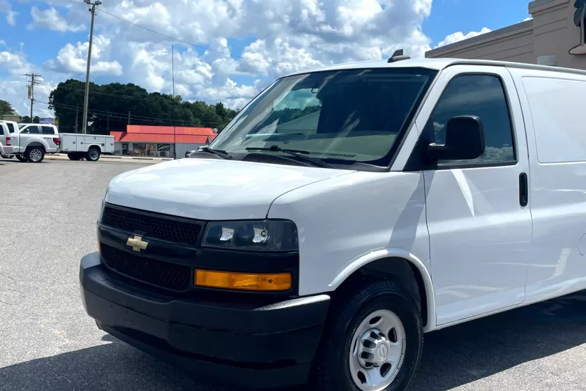 2018 Chevrolet Express Cargo Van 3500 photo 1