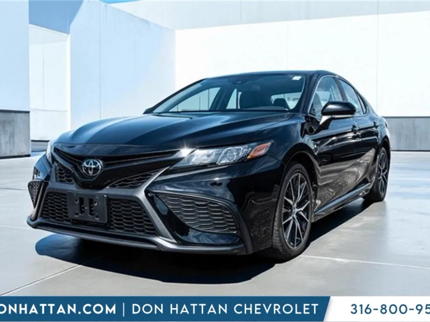 2023 Toyota Camry SE photo 1