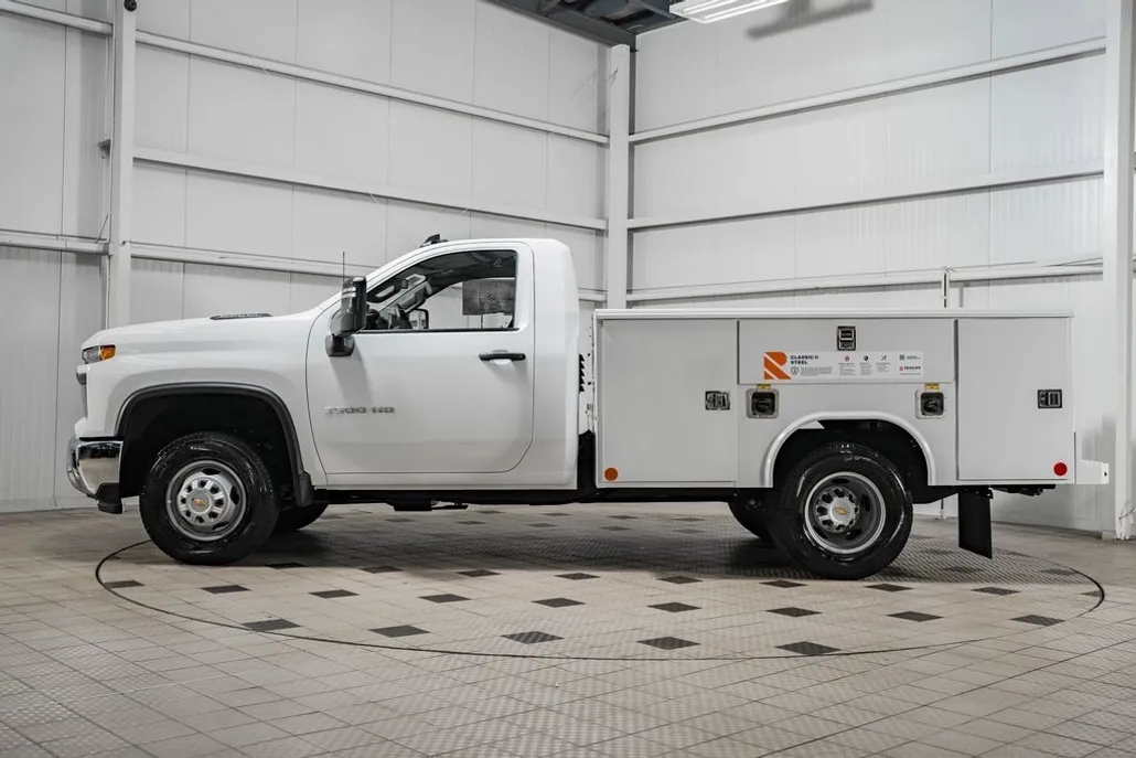 2025 Chevrolet Silverado 3500HD Work Truck photo 1