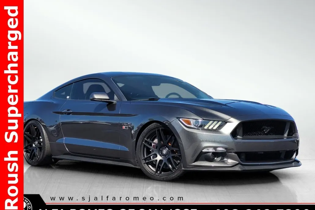 2016 Ford Mustang GT Premium photo 1