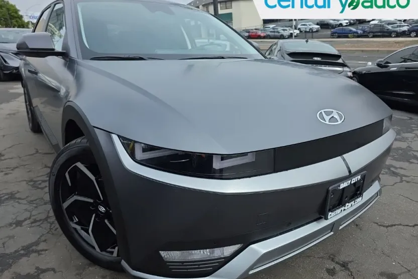 2023 Hyundai Ioniq 5 SEL photo 1