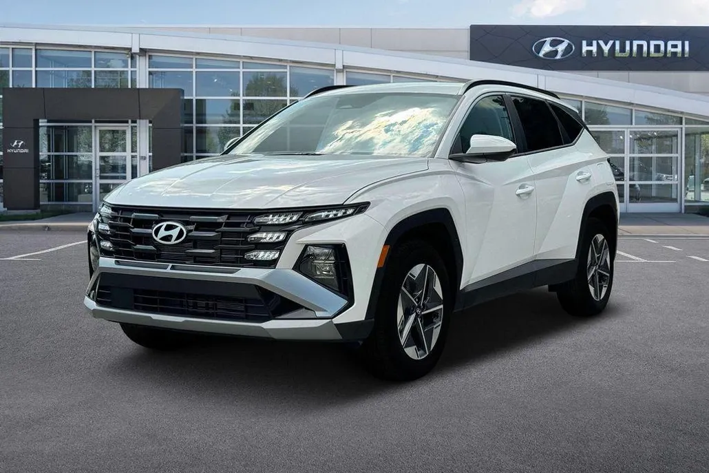 2025 Hyundai Tucson SEL photo 1