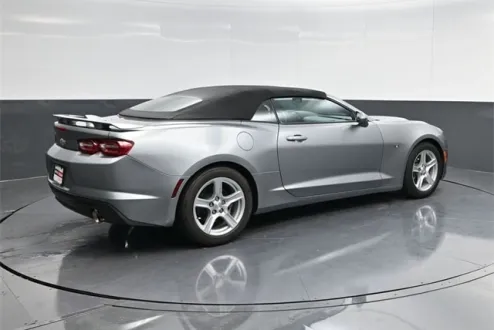 2023 Chevrolet Camaro 1LT photo 3