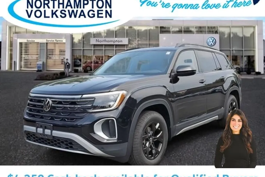 2025 Volkswagen Atlas Peak Edition SE photo 1