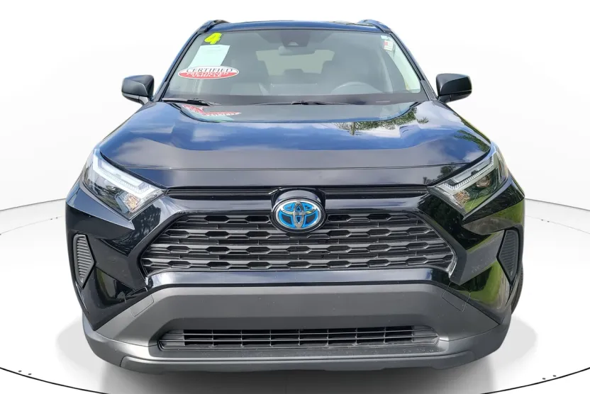 2024 Toyota RAV4 Hybrid LE photo 1