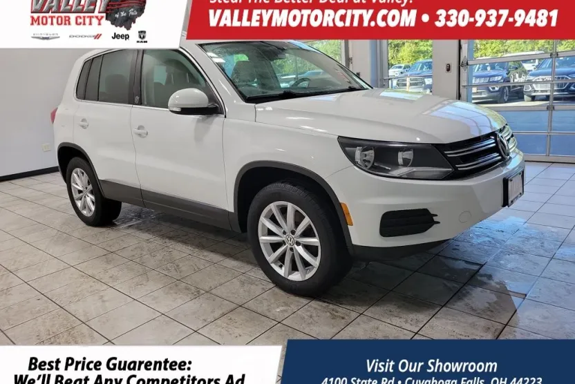 2017 Volkswagen Tiguan Wolfsburg Edition photo 1