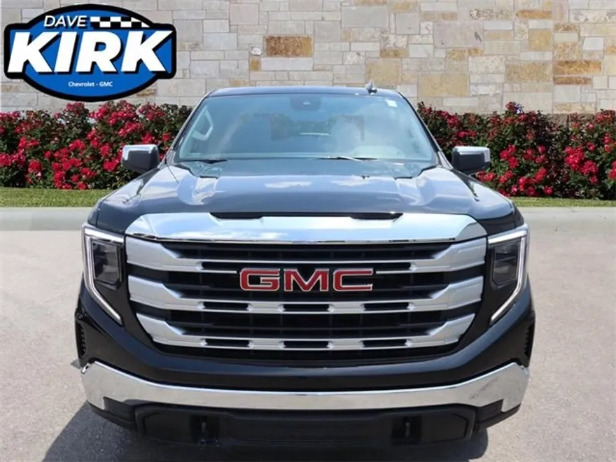2025 Gmc Sierra 1500 SLE photo 1
