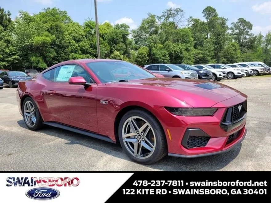 2025 Ford Mustang GT photo 1