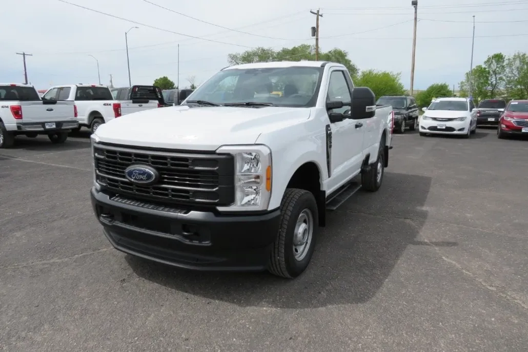 2023 Ford F-250 XL photo 1