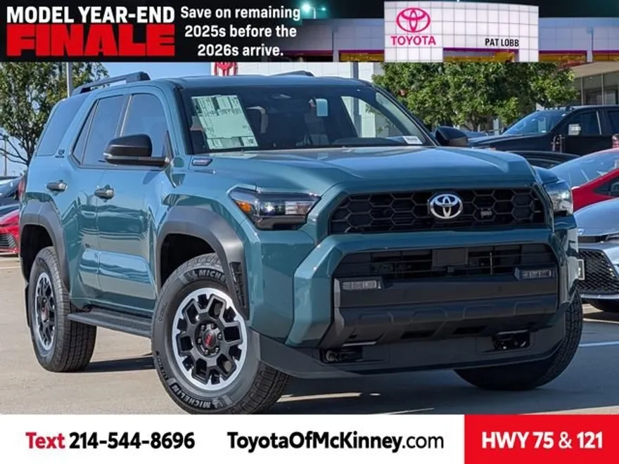 2025 Toyota 4Runner TRD Off-Road photo 1
