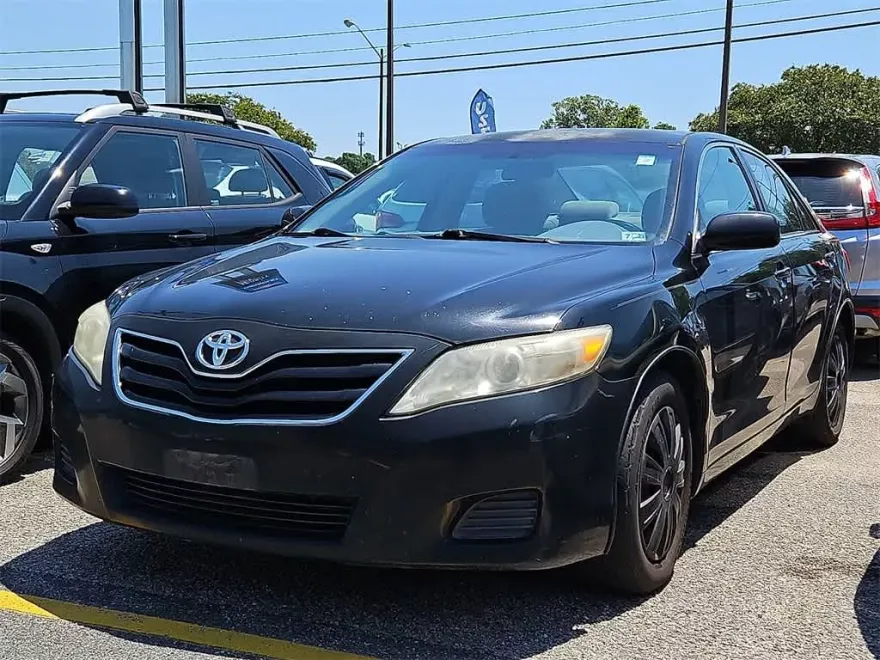 2010 Toyota Camry photo 1