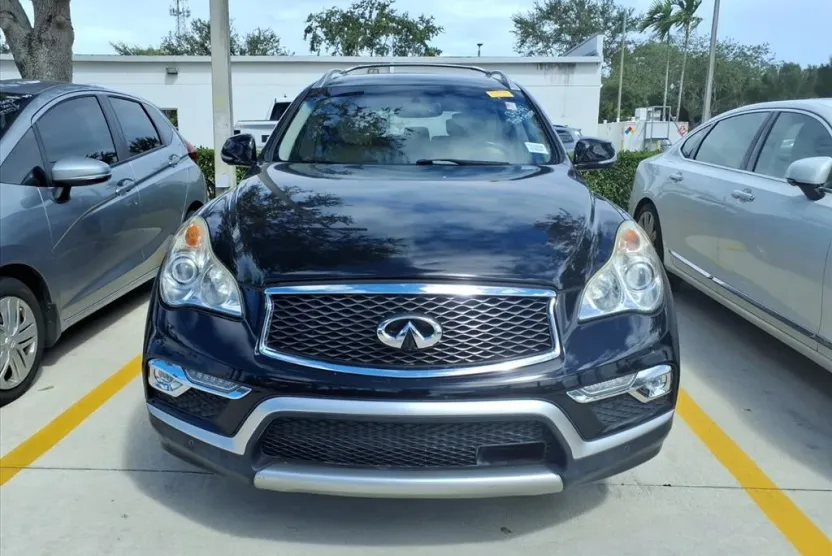 2017 Infiniti QX50 Base photo 1