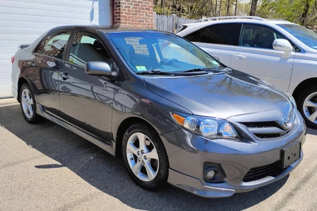 2012 Toyota Corolla S photo 1